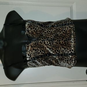 Leopard v cut tank top